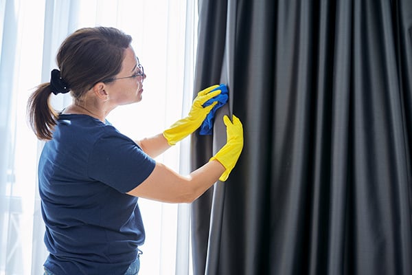 blind and drapery cleaning
